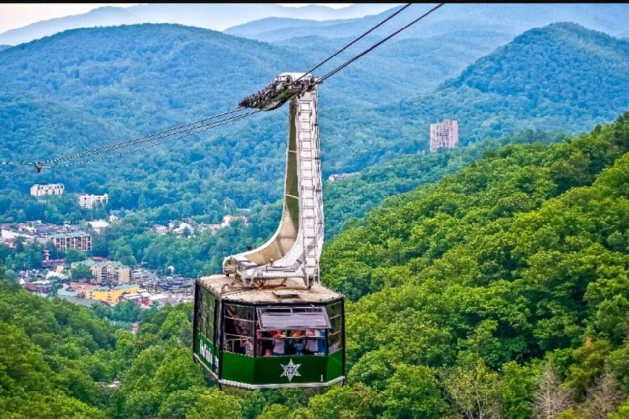 Gt307 Romantic Condo Downtown Gatlinburg & Pool Екстер'єр фото