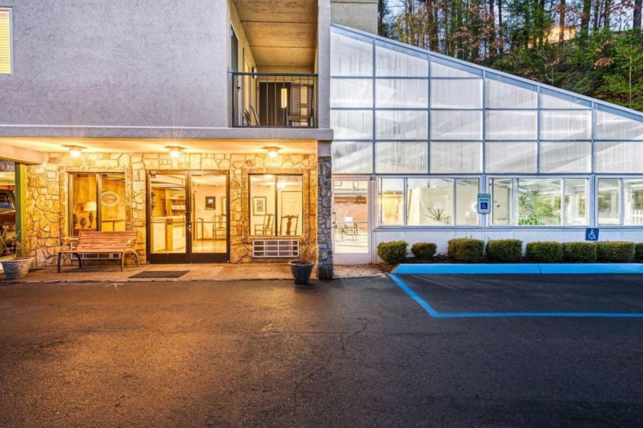 Gt307 Romantic Condo Downtown Gatlinburg & Pool Екстер'єр фото